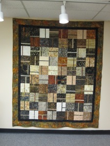 Lori's Quilt by Ruth Headley (hanging in Bear's Paw Quilts, Whitehorse, Yukon)